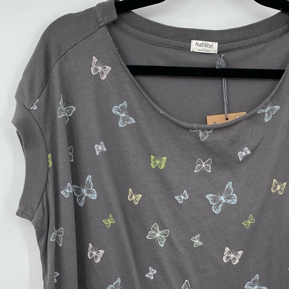 NEW! Butterfly Print Tee Shirt - Picture 2 of 9